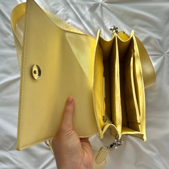 Steve Madden DR128305 Crossbody Handbag in Bhama Yellow - Picture 3 of 6